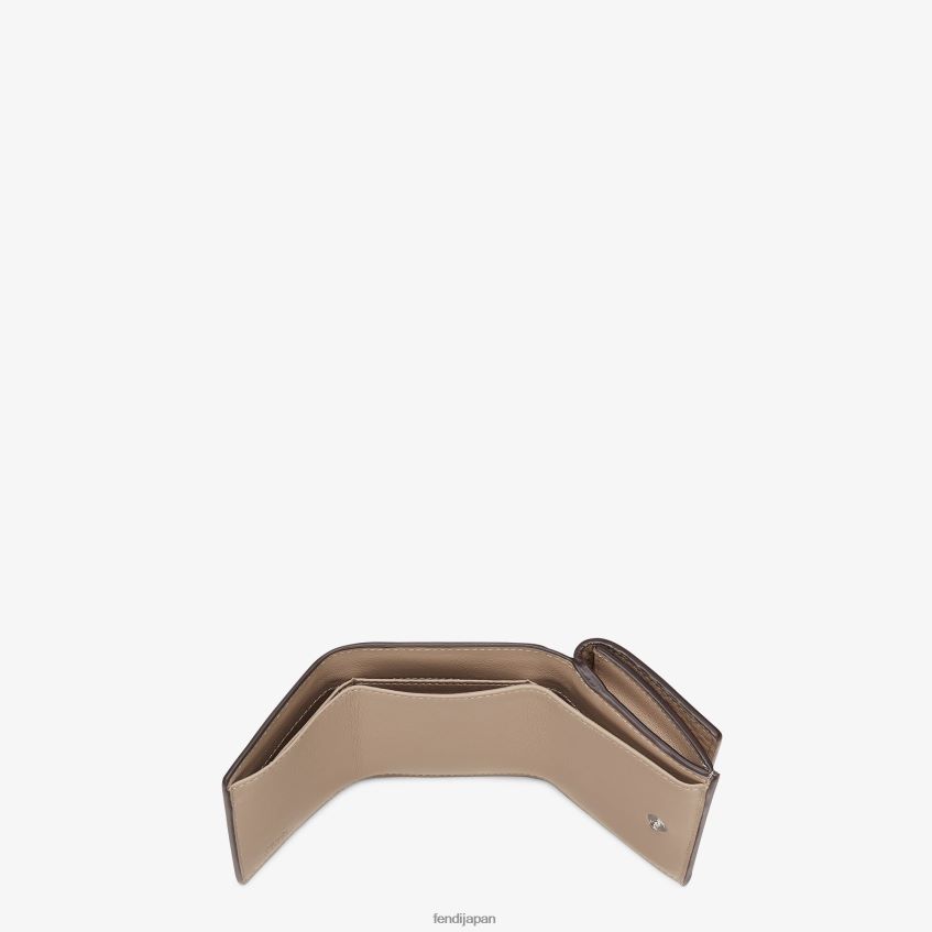 jp Fendi 女性 ピーカブー マイクロ三つ折りレザーウォレット ベージュ 20L42T1571 アクセサリー