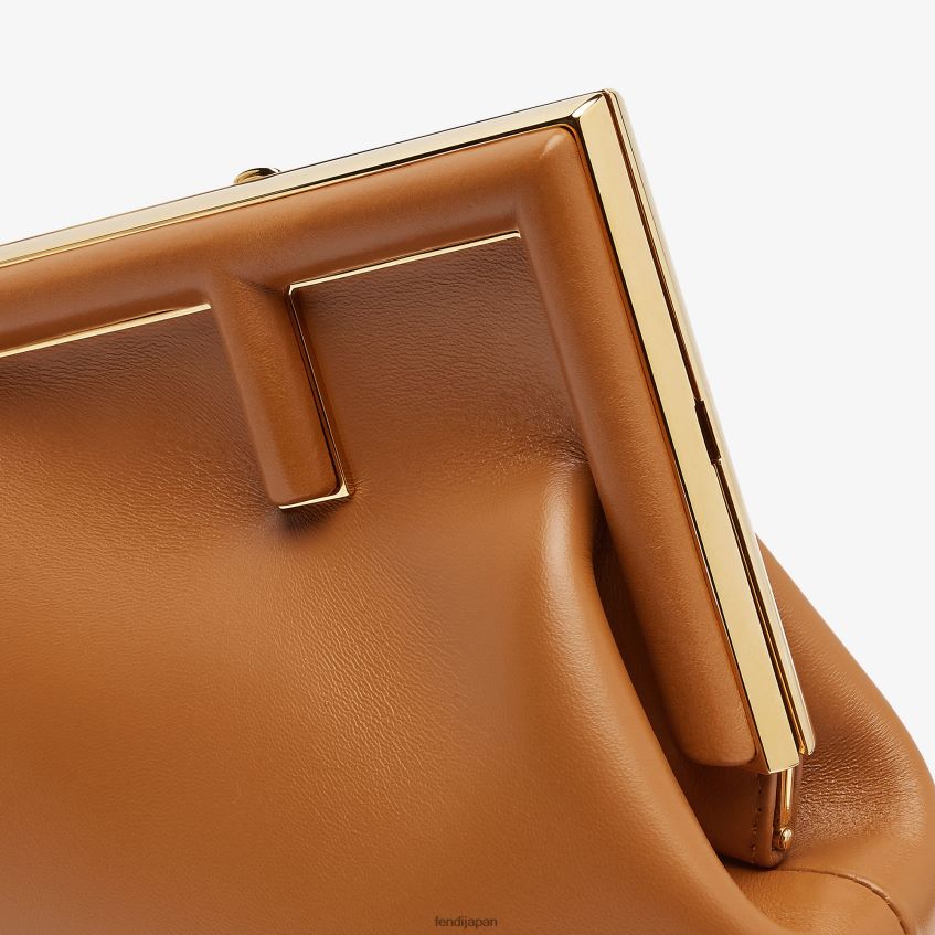 jp Fendi 女性 小さな革バッグ 茶色 20L42T573 アクセサリー