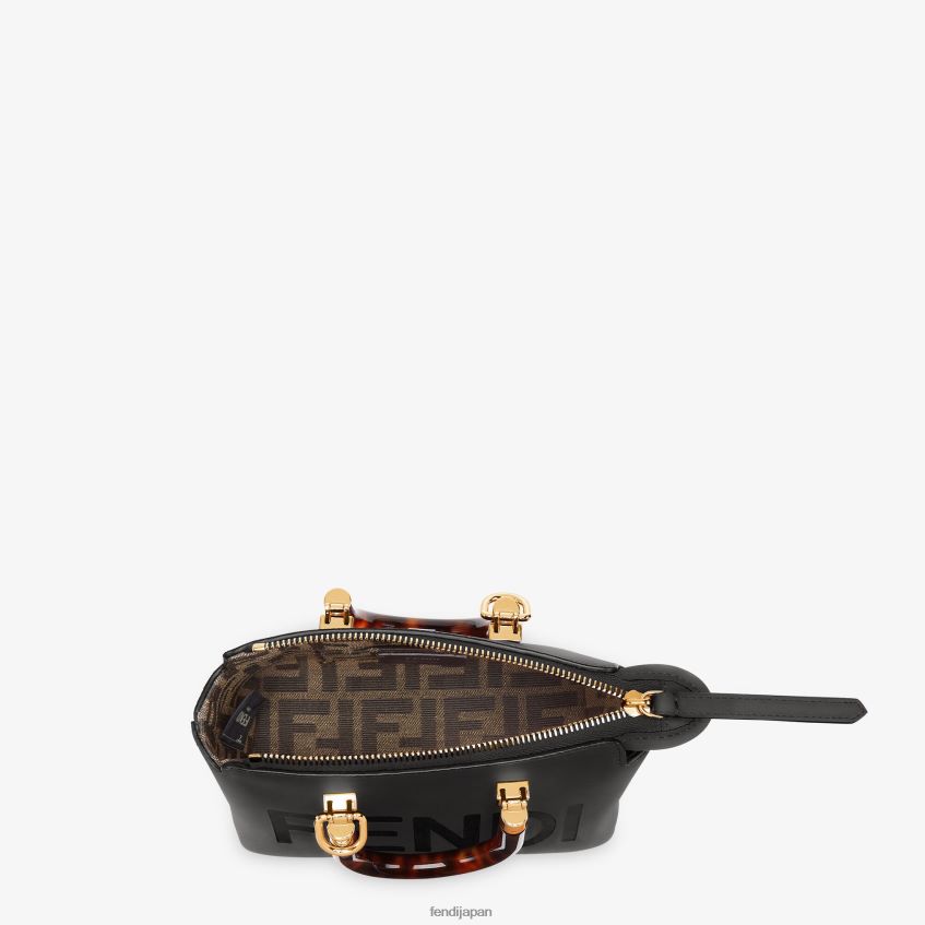 jp Fendi 女性 小さな革製ボストンバッグ 黒 20L42T684 アクセサリー
