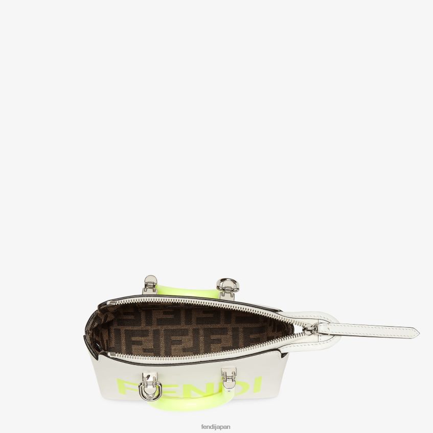 jp Fendi 女性 小さな革製ボストンバッグ 白 20L42T696 アクセサリー