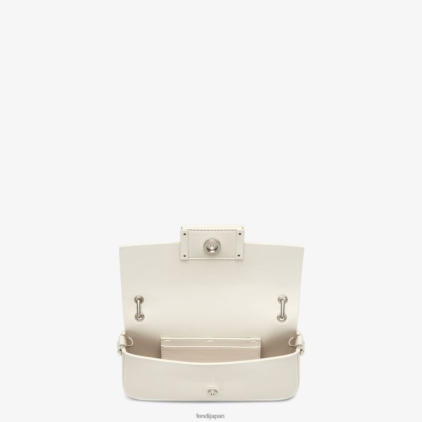 jp Fendi 女性 パテントレザーポーチ 白 20L42T737 アクセサリー