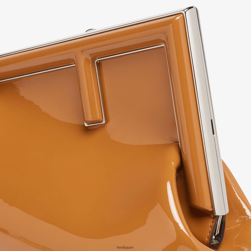 jp Fendi 女性 パテントレザーバッグ 茶色 20L42T741 アクセサリー